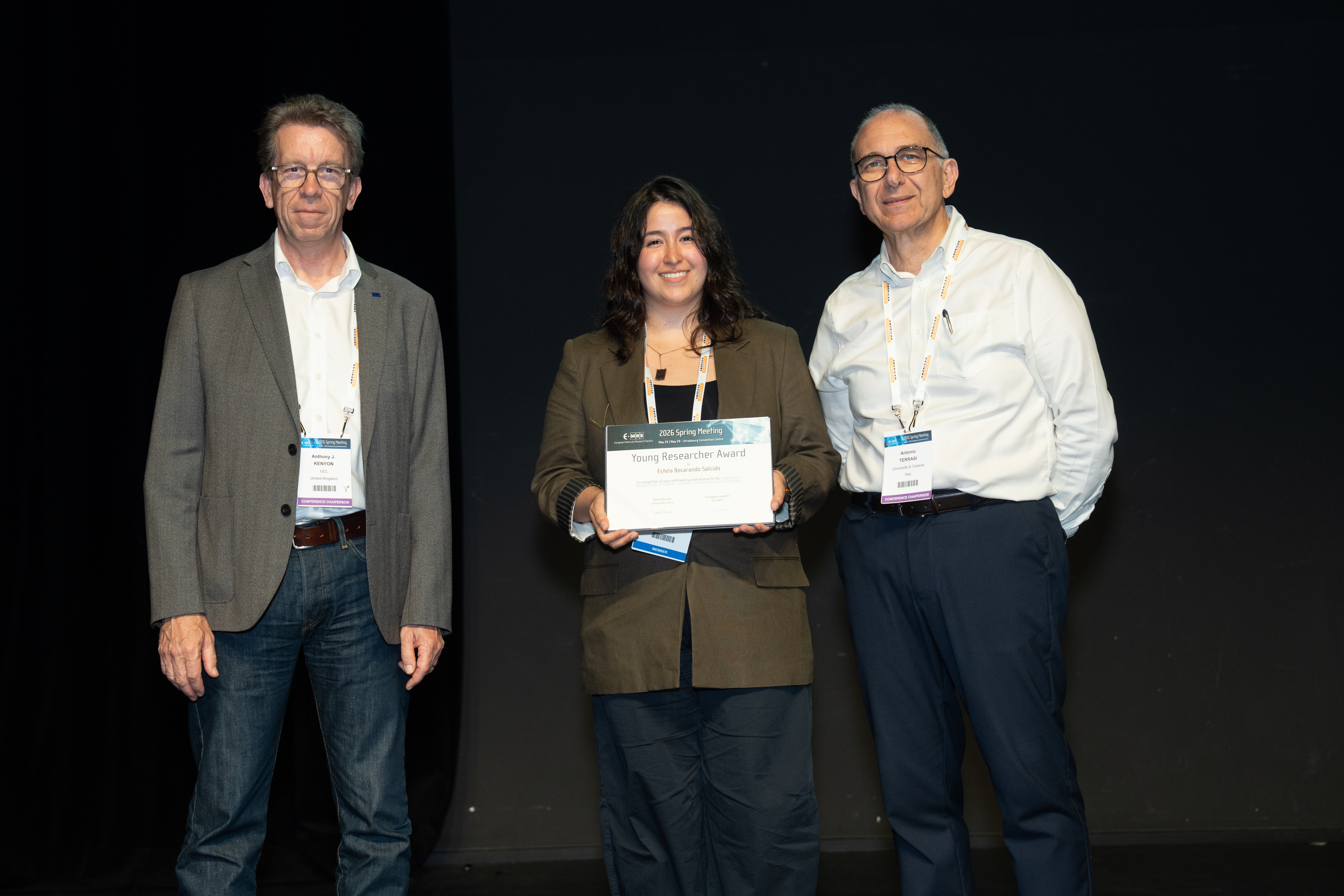 Estela Bocarando Salcido receives her Young Researcher Award